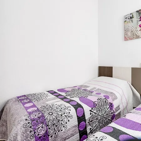 Cura Galera Апартаменти *